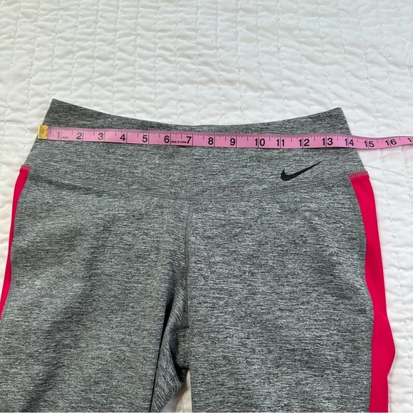 Nike Capri Workout  Leggings Dri-Fit Size M  Grey and Pink - Picture 2 of 12
